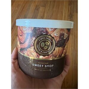 Goose Creek Sweet Shop 3-Wick Candle - BRAND NEW YUMMY